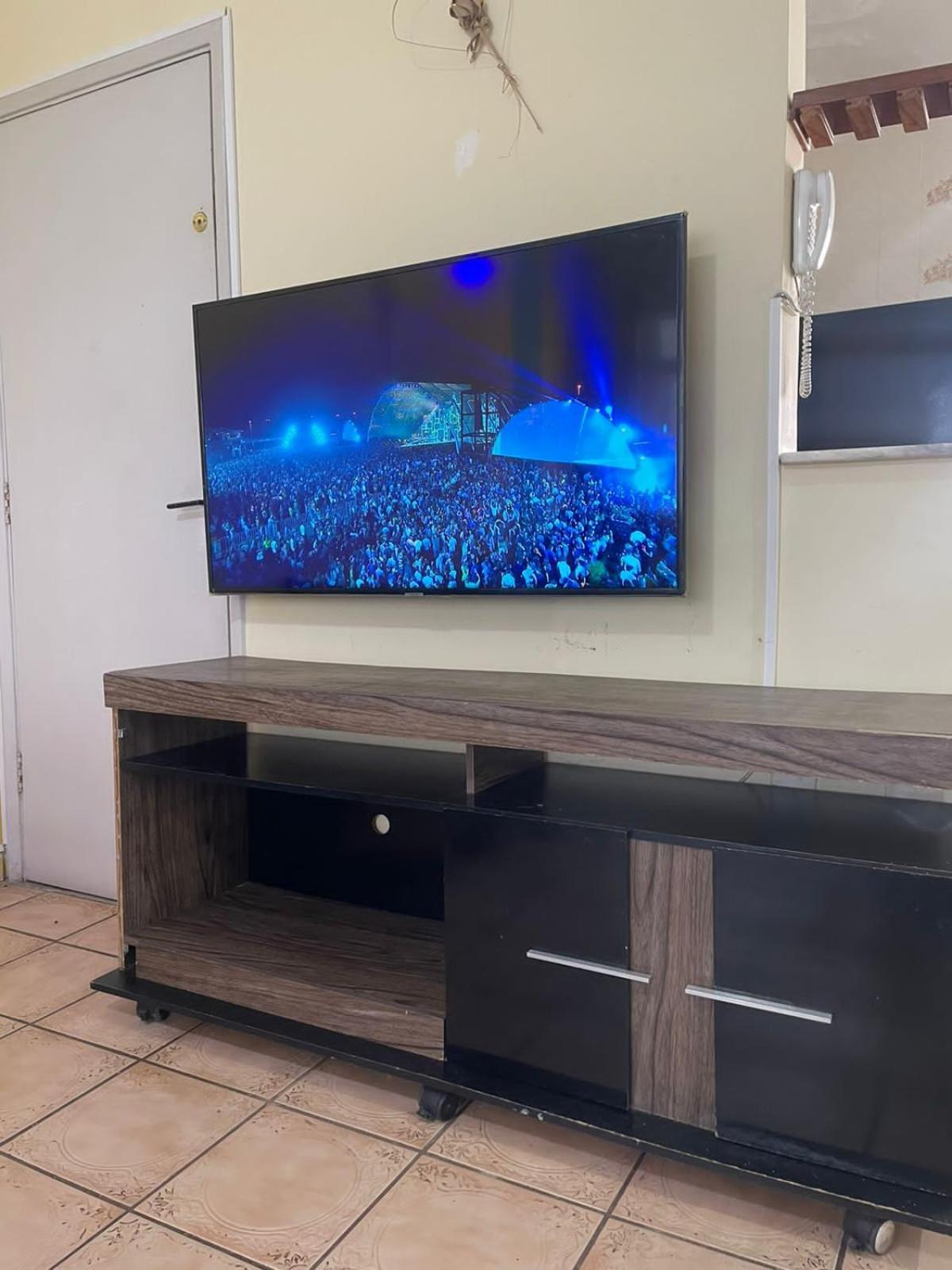 Apto Amplo 100M Praia Enseada 瓜鲁雅 外观 照片